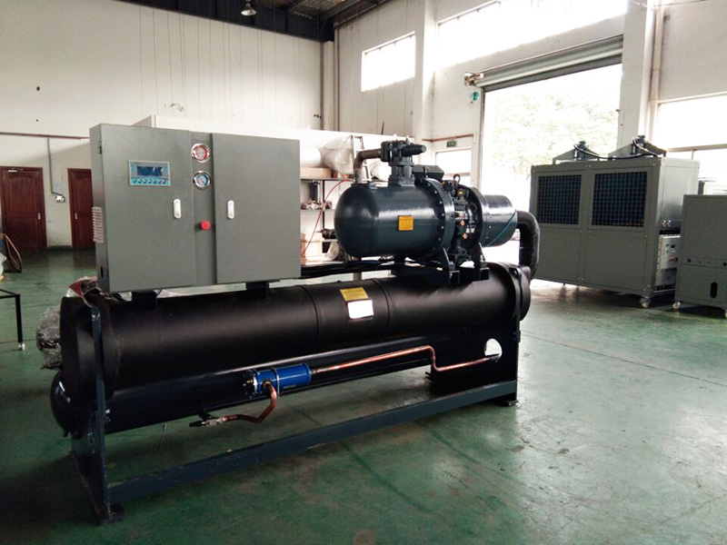 冷（lěng）水機如果突然停機應該怎麽辦？